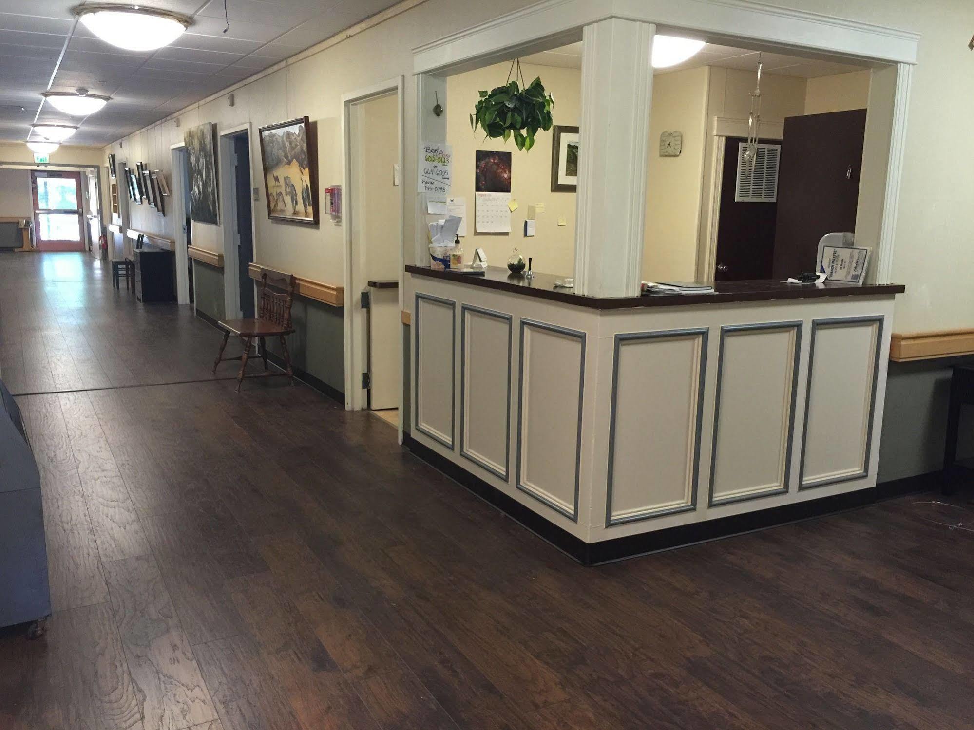 The Sanctuary Inn And Art Gallery Ellsworth Buitenkant foto